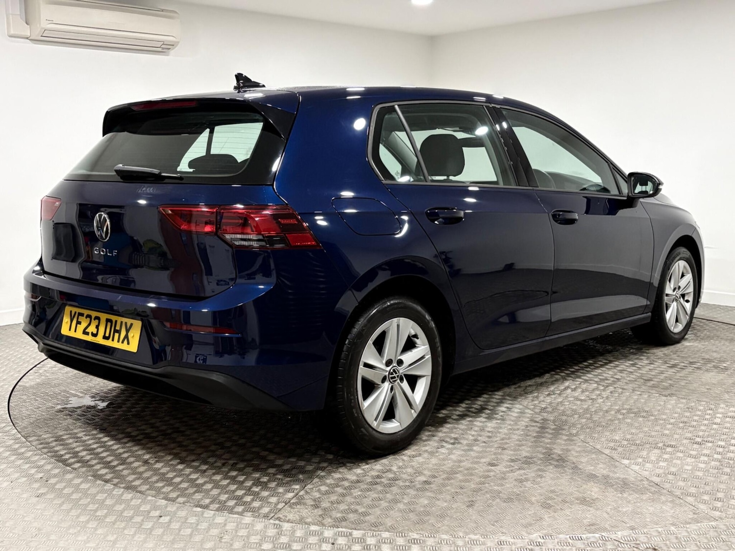 Used Volkswagen Golf 2023 for sale - 77376705: Photo 3