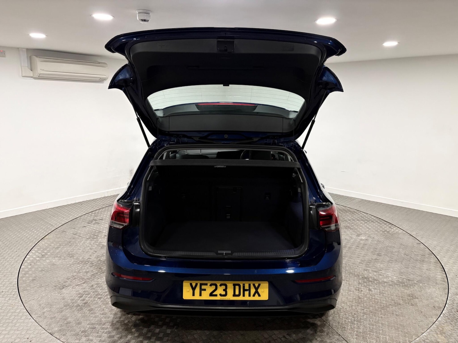 Used Volkswagen Golf 2023 for sale - 77376705: Photo 46