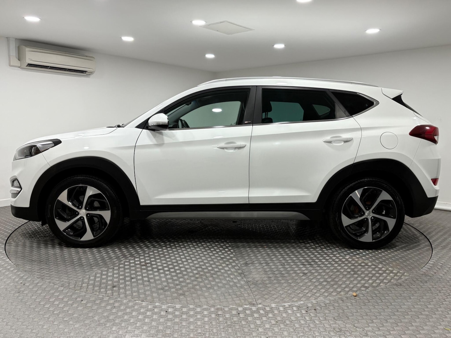 Used Hyundai TUCSON 2018 for sale - 77021236: Photo 6