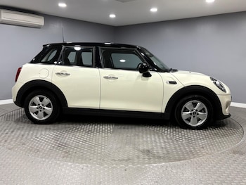 Used MINI Hatch 2020 for sale - 78503832: Photo