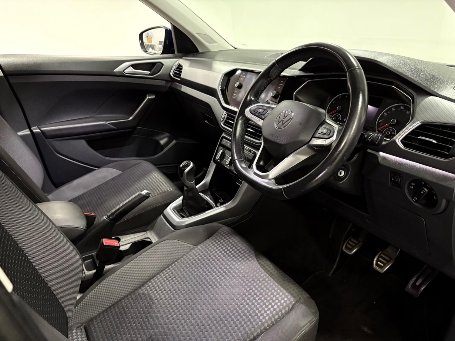 Used Volkswagen T-Cross 2022 for sale - 76094943: Photo 9