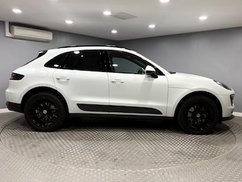 Used Porsche Macan 2016 for sale - 79145758: Photo