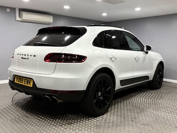 Used Porsche Macan 2016 for sale - 79145758: Photo