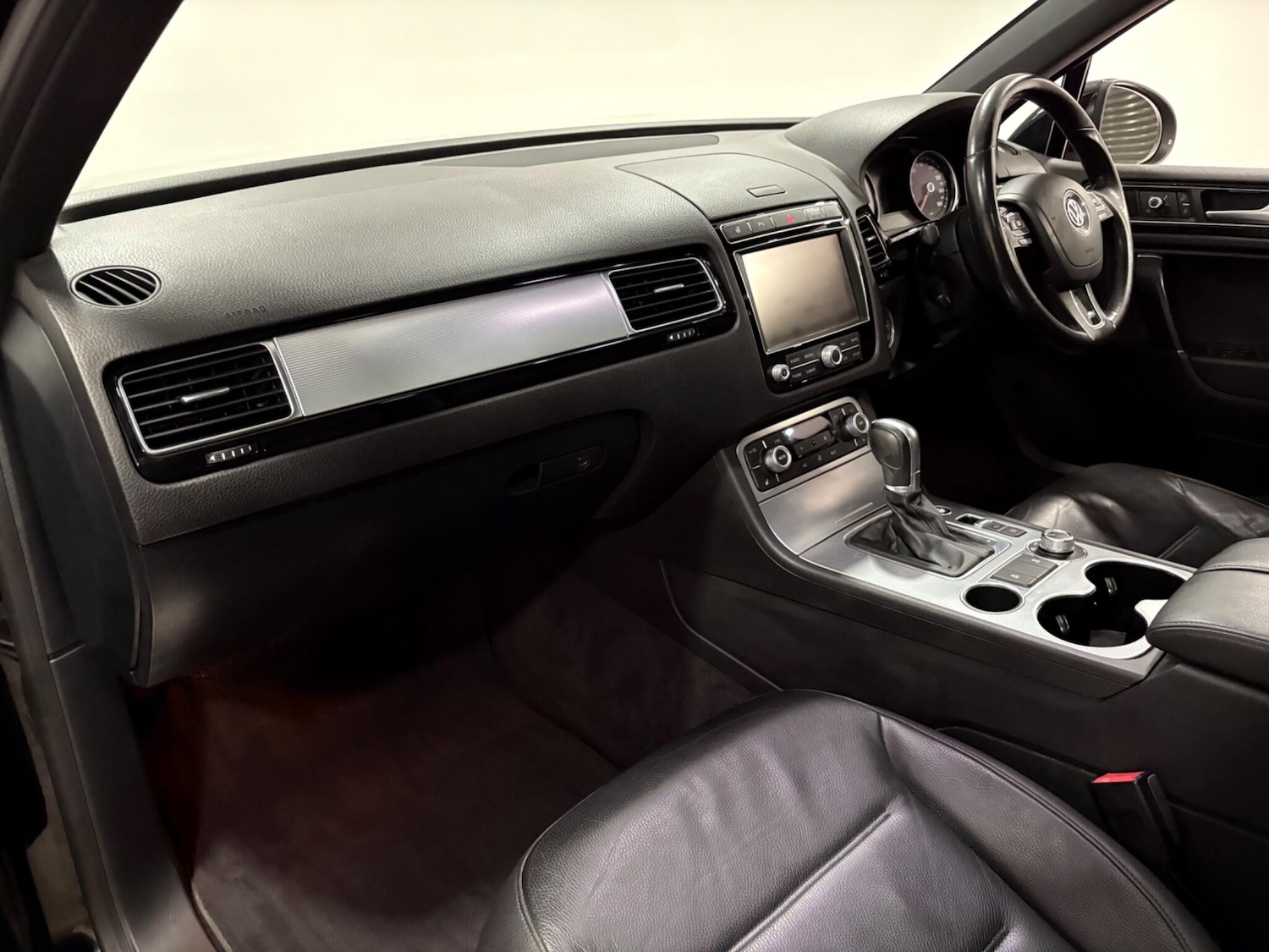 Used Volkswagen Touareg 2018 for sale - 77021117: Photo 11