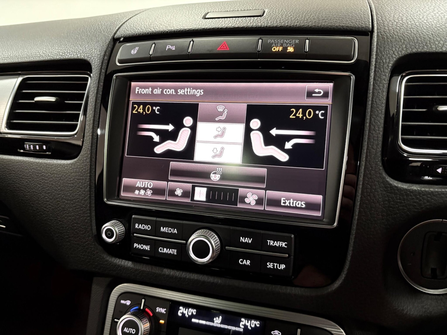 Used Volkswagen Touareg 2018 for sale - 77021117: Photo 21