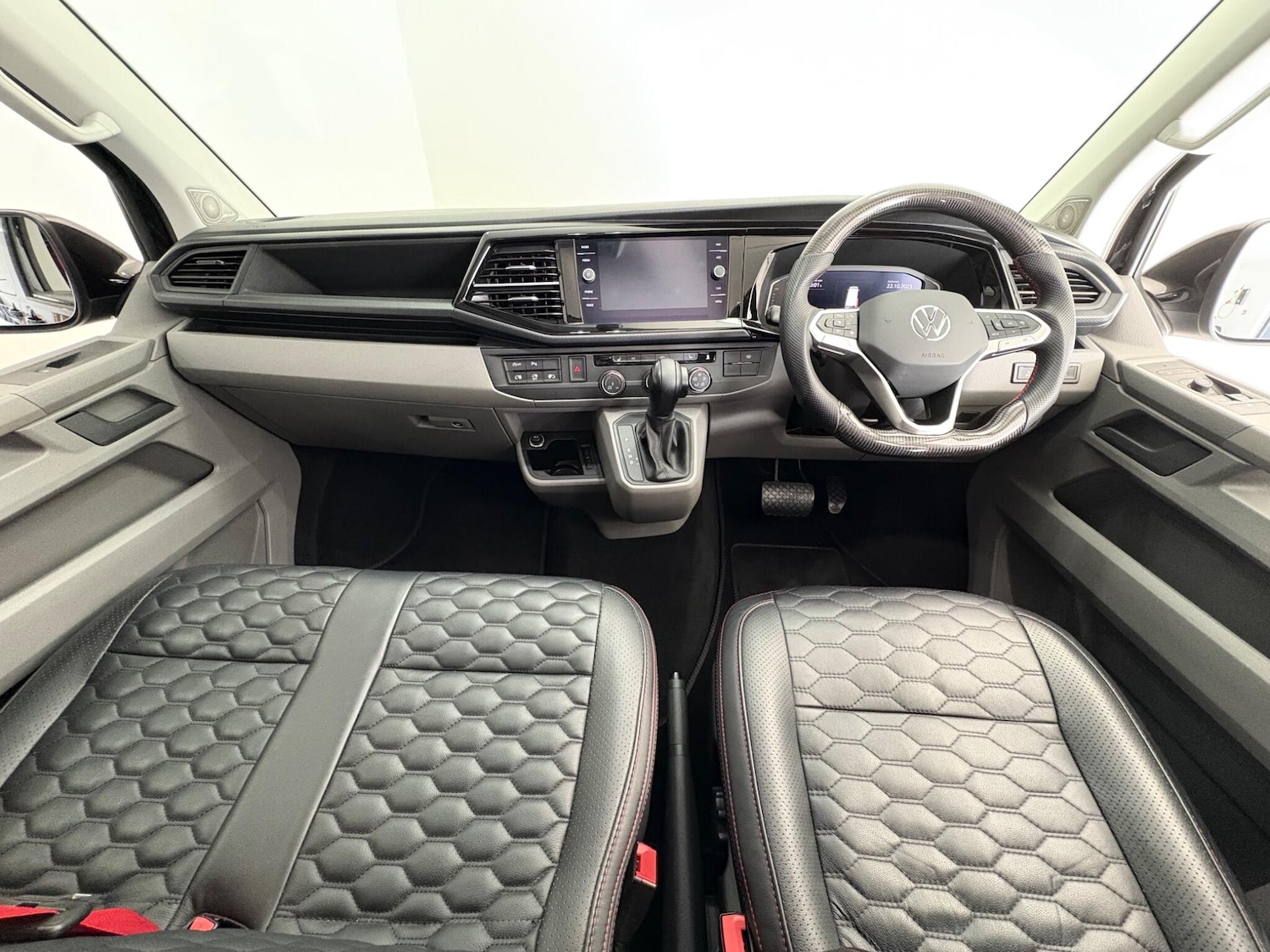 Used Volkswagen Transporter 2022 for sale - 76348887: Photo 10