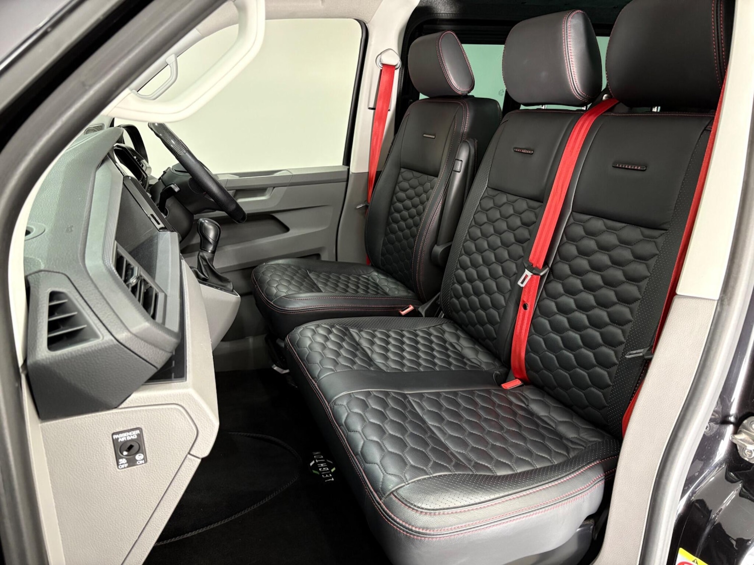 Used Volkswagen Transporter 2022 for sale - 76348887: Photo 14