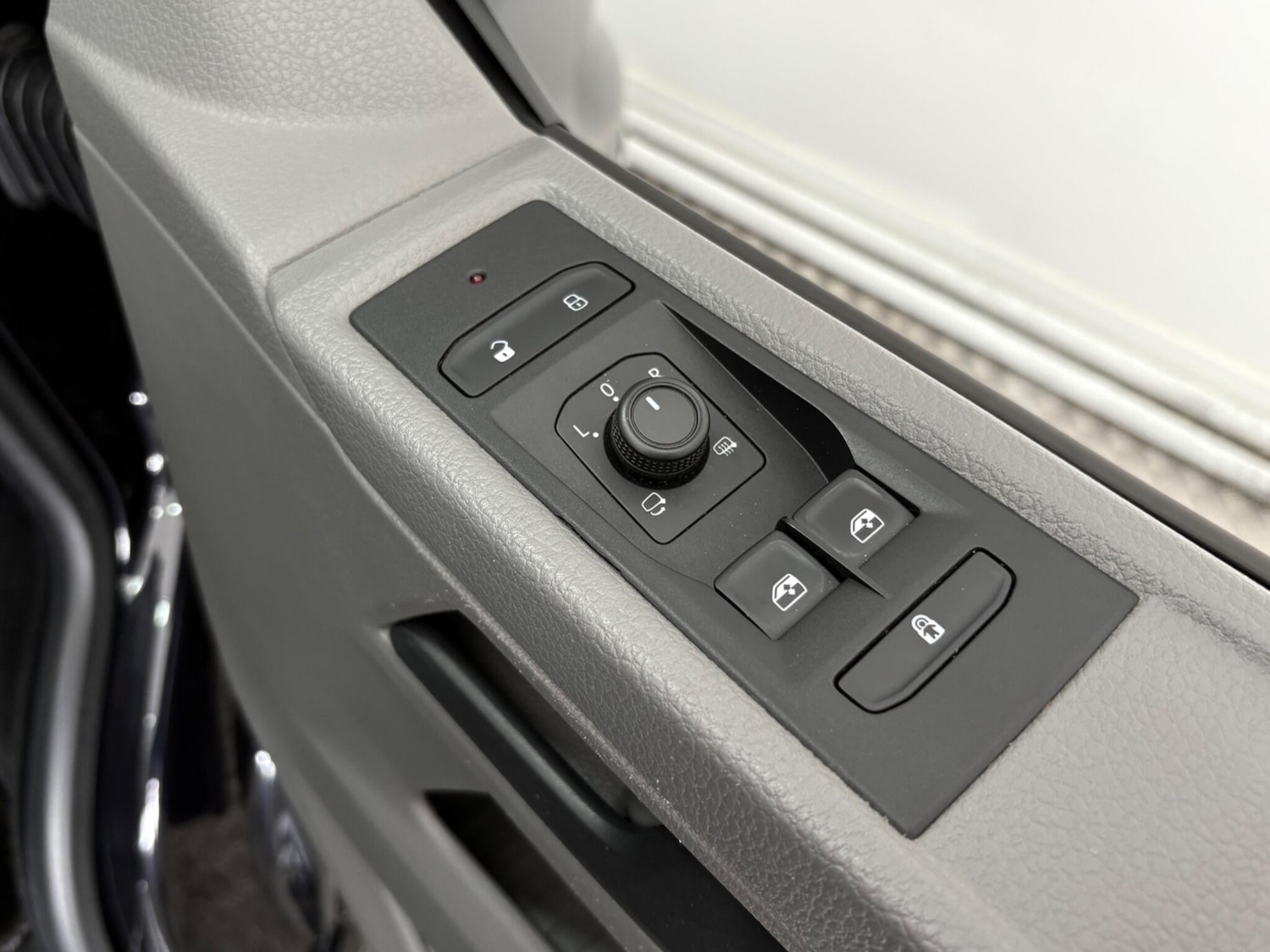 Used Volkswagen Transporter 2022 for sale - 76348887: Photo 41