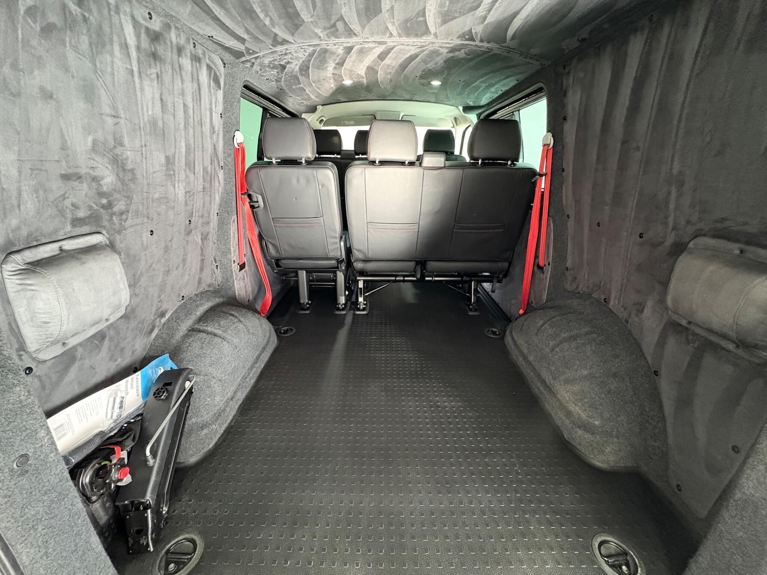 Used Volkswagen Transporter 2022 for sale - 76348887: Photo 48