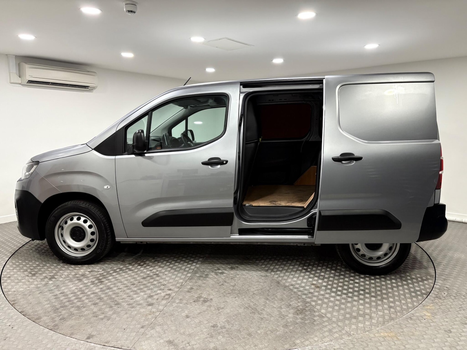 Used Citroen Berlingo 2023 for sale - 77049946: Photo 39