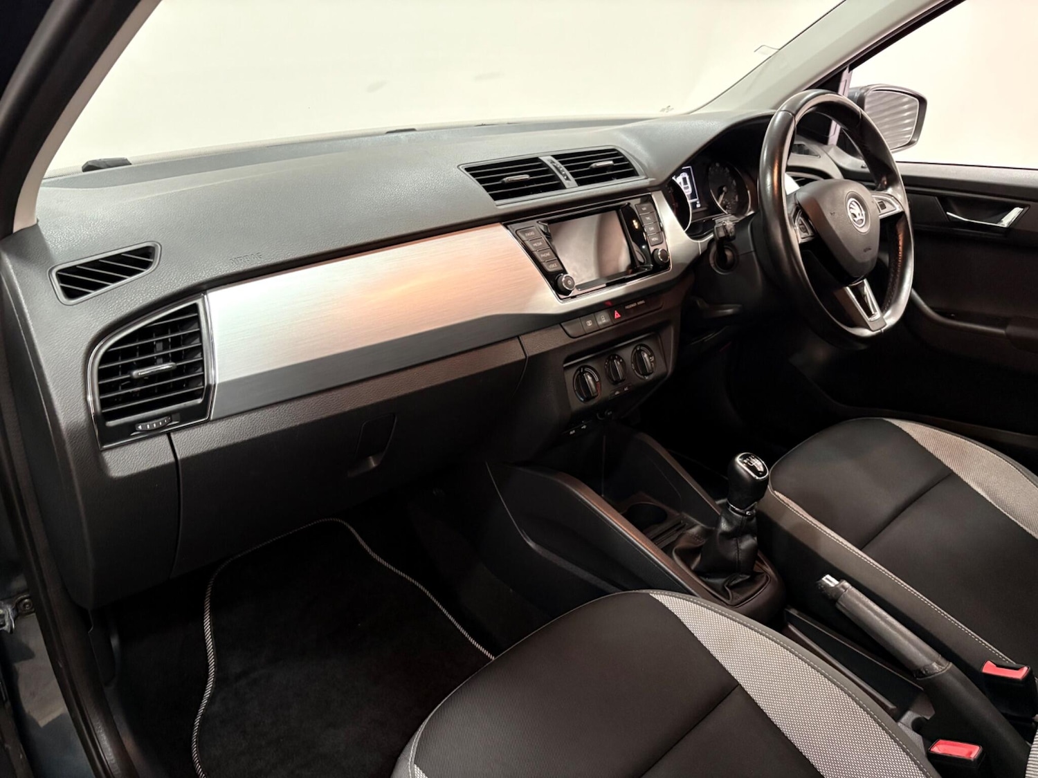 Used Skoda Fabia 2016 for sale - 77132065: Photo 11