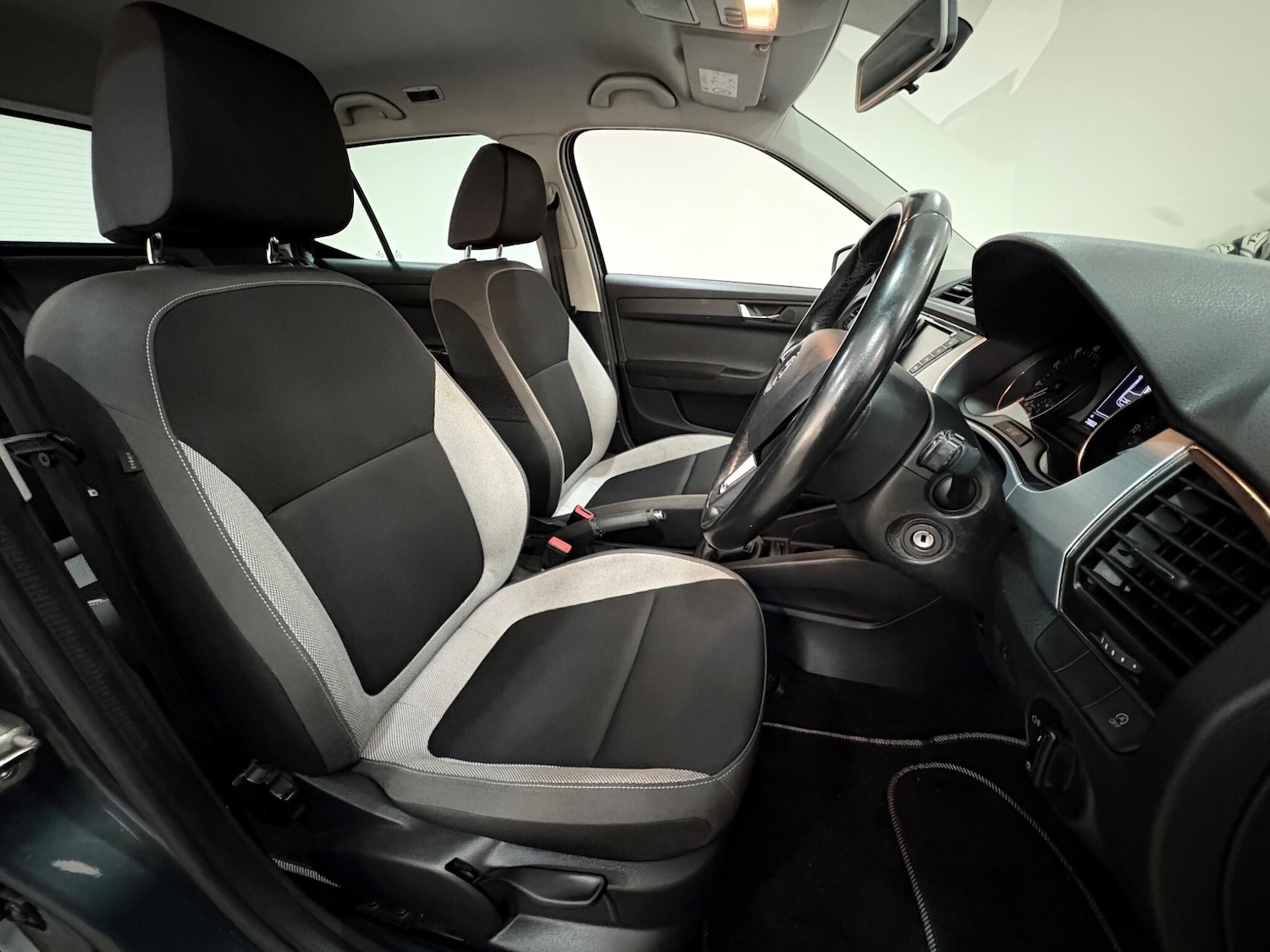 Used Skoda Fabia 2016 for sale - 77132065: Photo 12