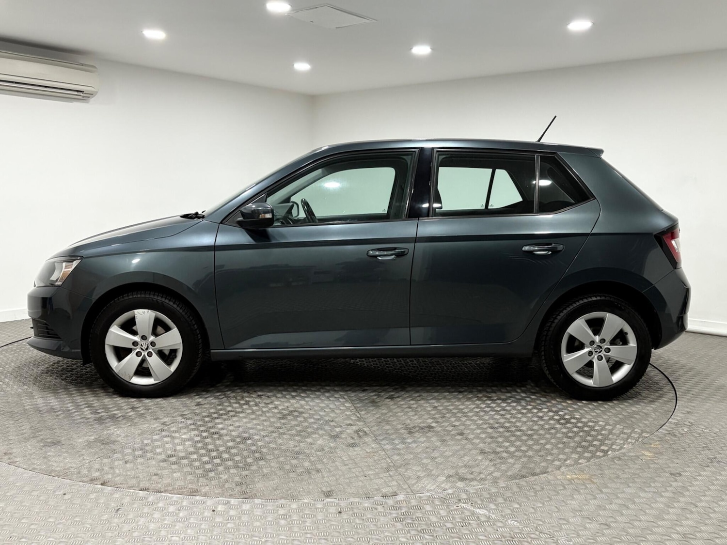 Used Skoda Fabia 2016 for sale - 77132065: Photo 6