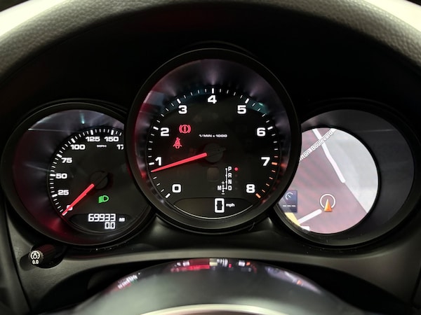 Used Porsche Macan 2019 for sale - 76021160: Photo 18
