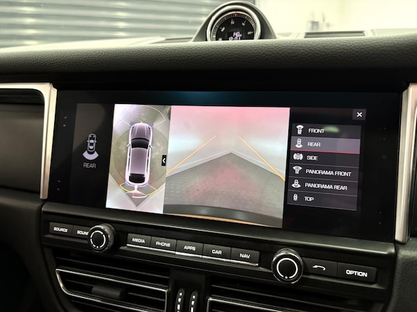 Used Porsche Macan 2019 for sale - 76021160: Photo 22
