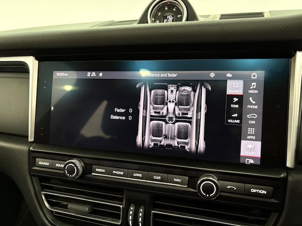 Used Porsche Macan 2019 for sale - 76021160: Photo 26