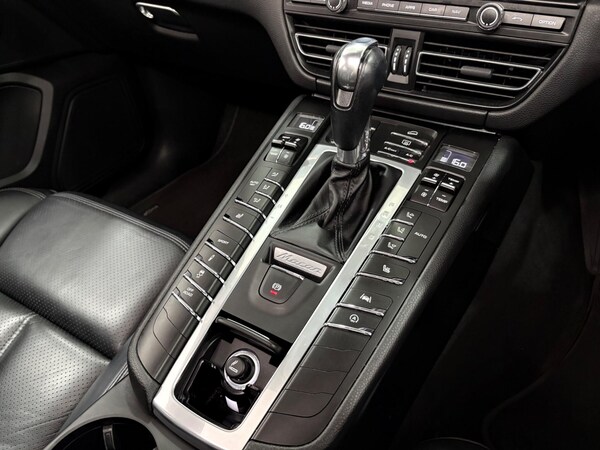 Used Porsche Macan 2019 for sale - 76021160: Photo 34