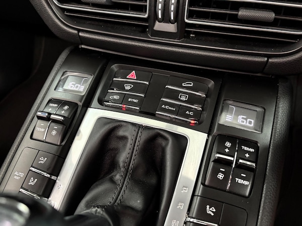 Used Porsche Macan 2019 for sale - 76021160: Photo 36