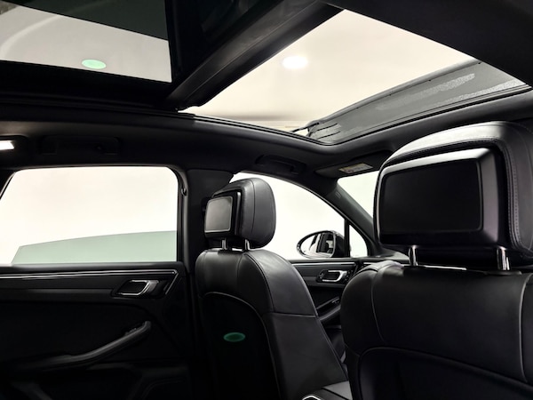 Used Porsche Macan 2019 for sale - 76021160: Photo 38