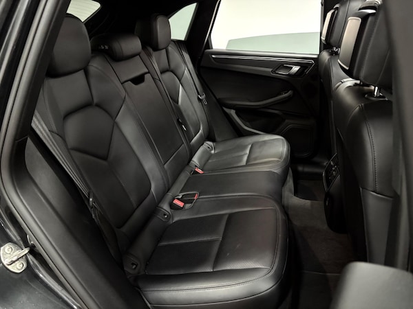 Used Porsche Macan 2019 for sale - 76021160: Photo 44