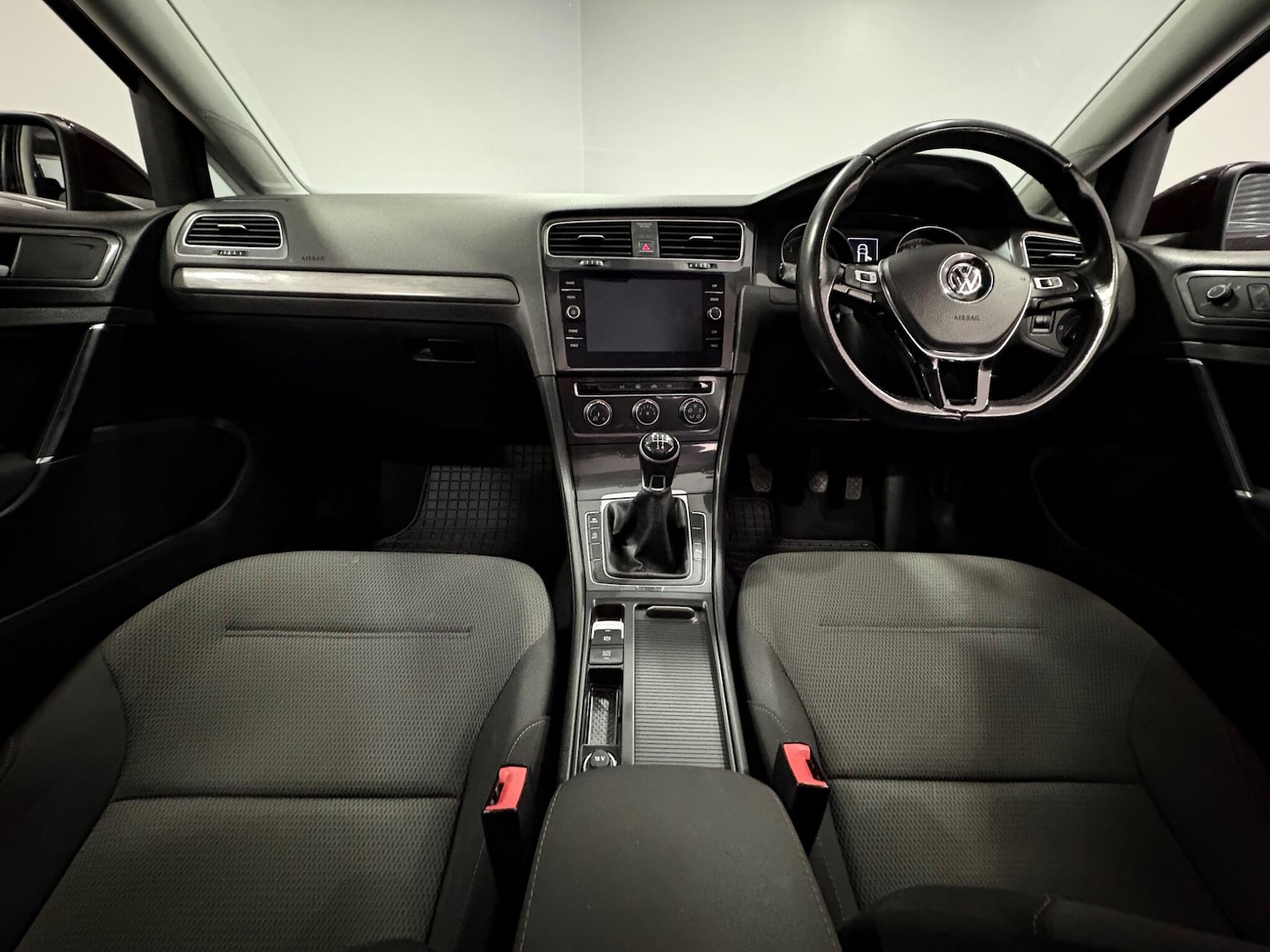 Used Volkswagen Golf 2017 for sale - 77969738: Photo 10