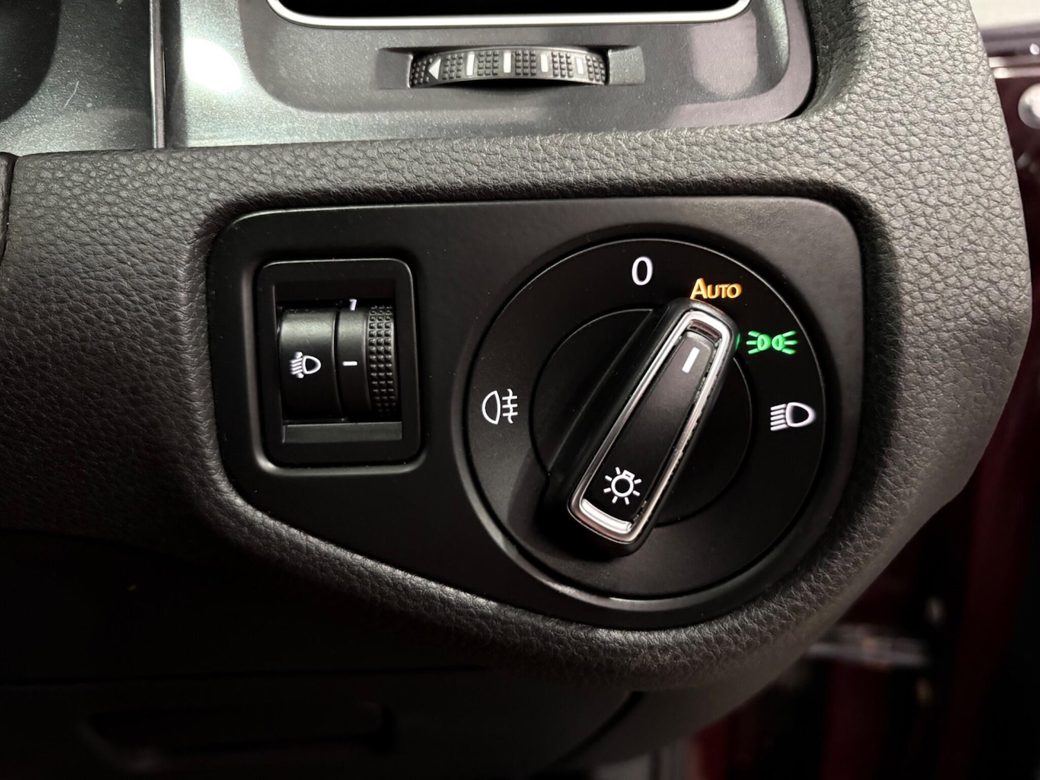 Used Volkswagen Golf 2017 for sale - 77969738: Photo 33