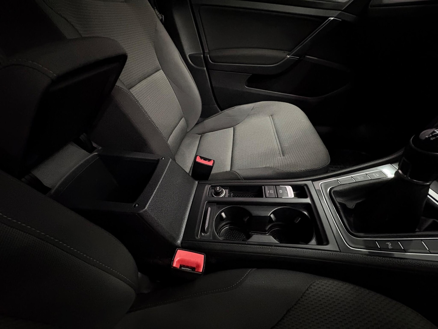 Used Volkswagen Golf 2017 for sale - 77969738: Photo 34