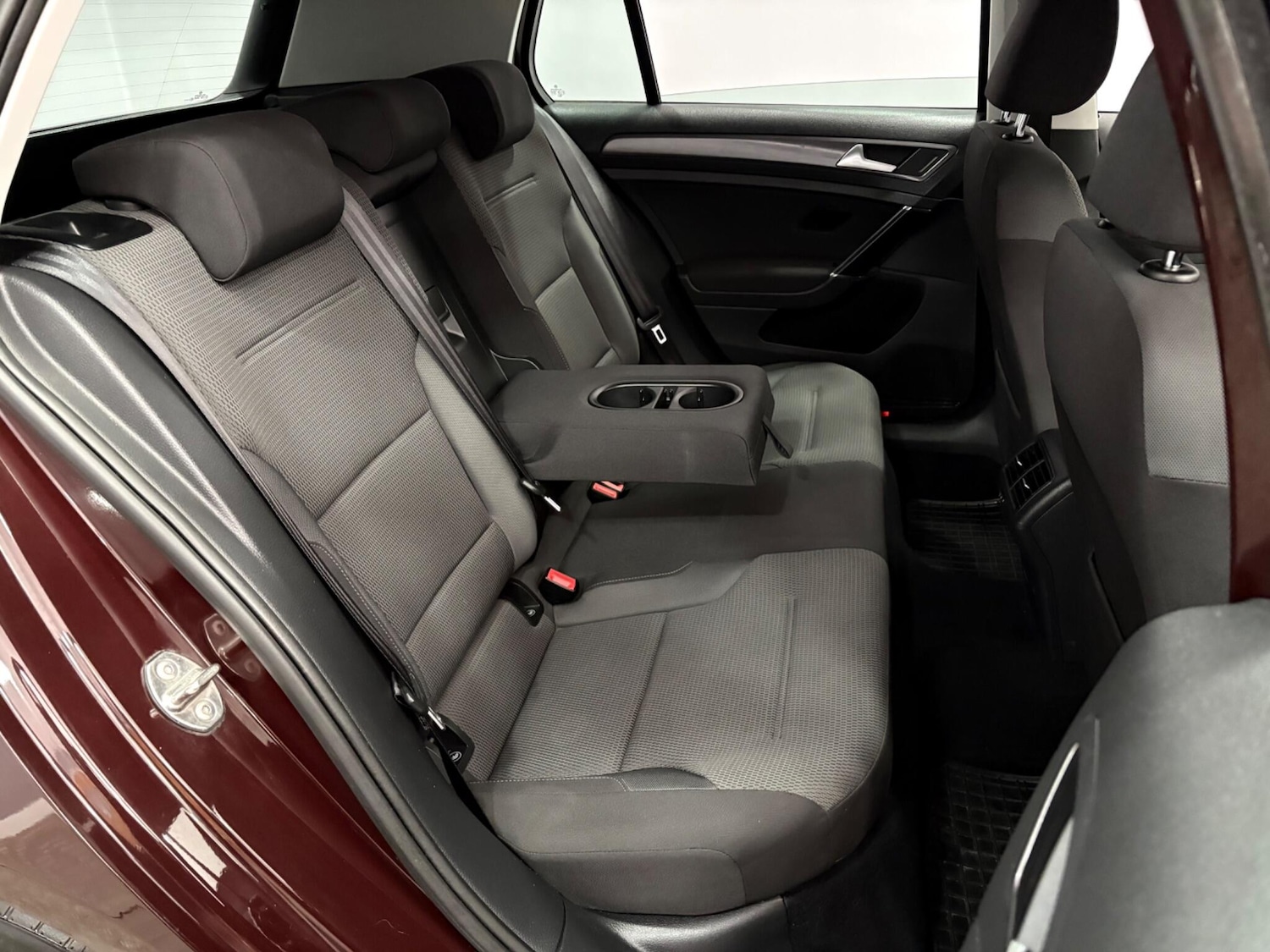 Used Volkswagen Golf 2017 for sale - 77969738: Photo 38