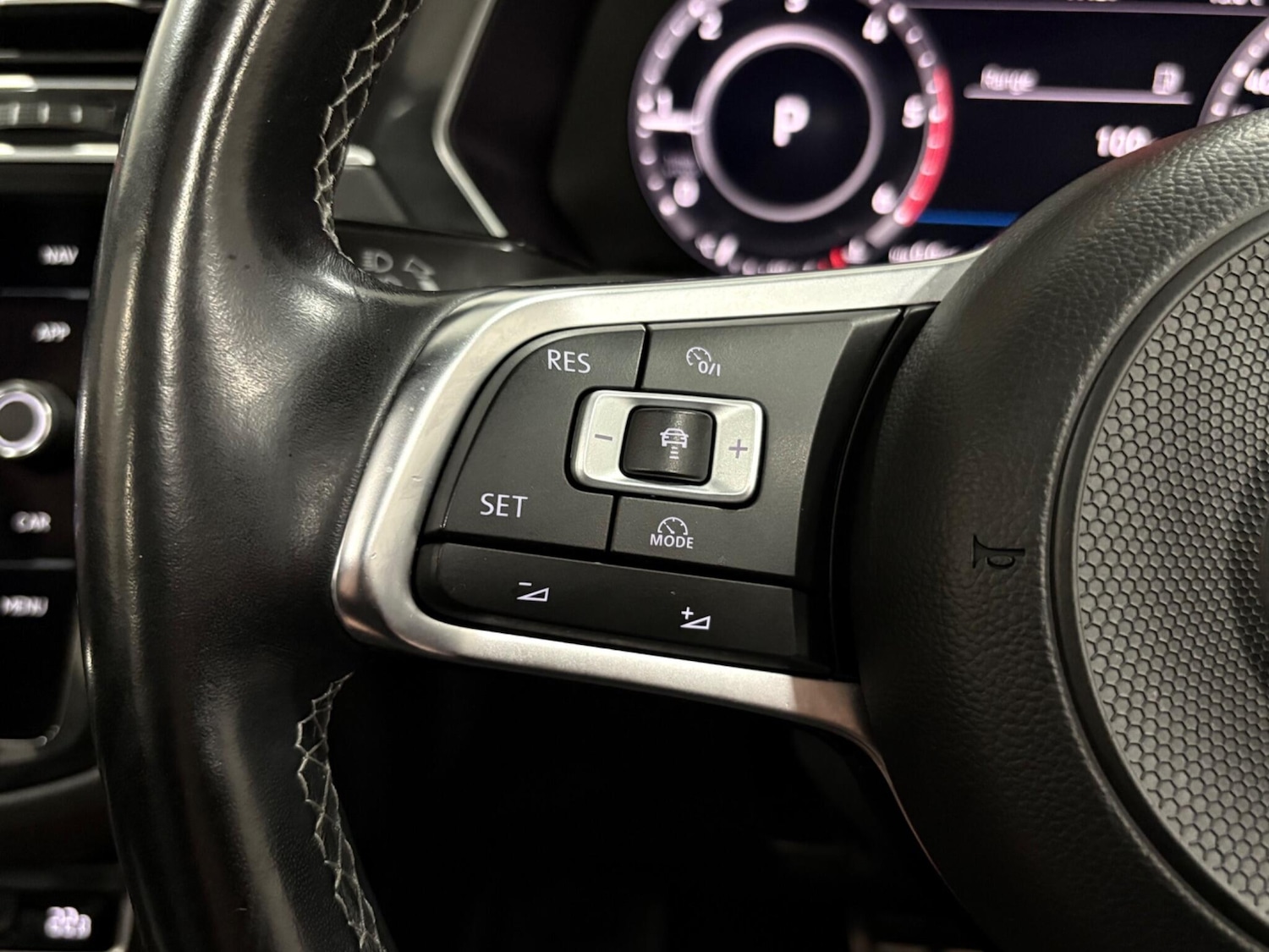 Used Volkswagen Tiguan 2018 for sale - 77021159: Photo 17