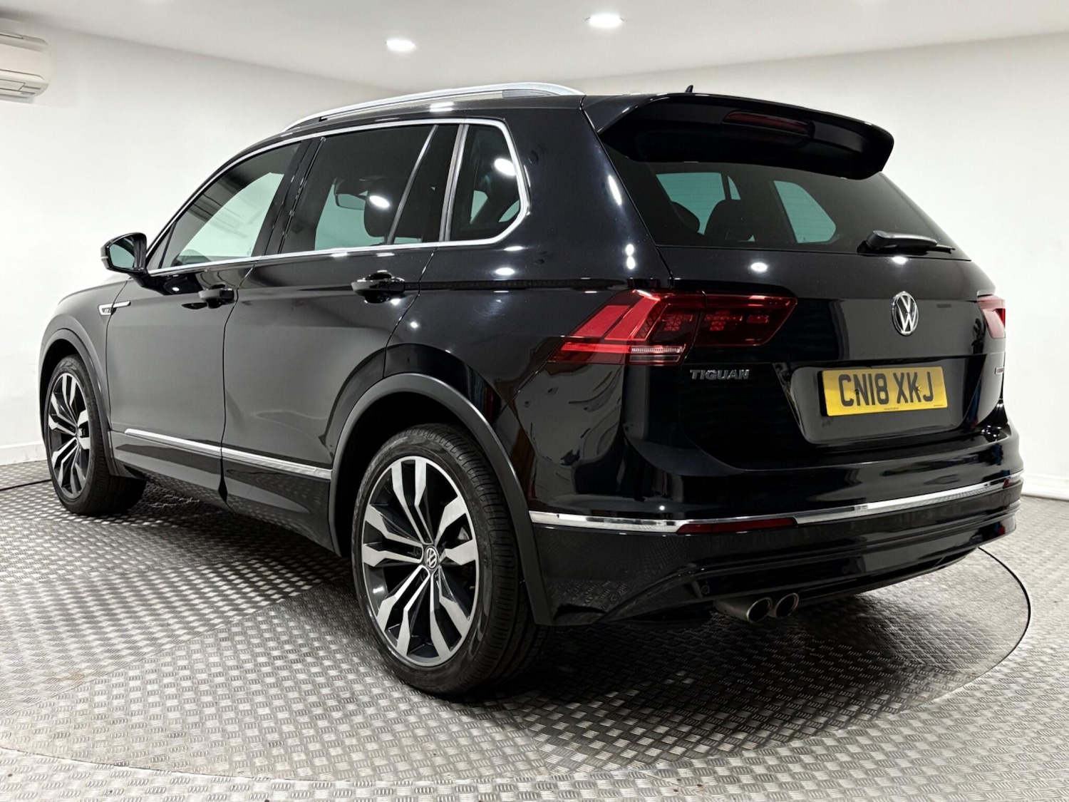 Used Volkswagen Tiguan 2018 for sale - 77021159: Photo 5
