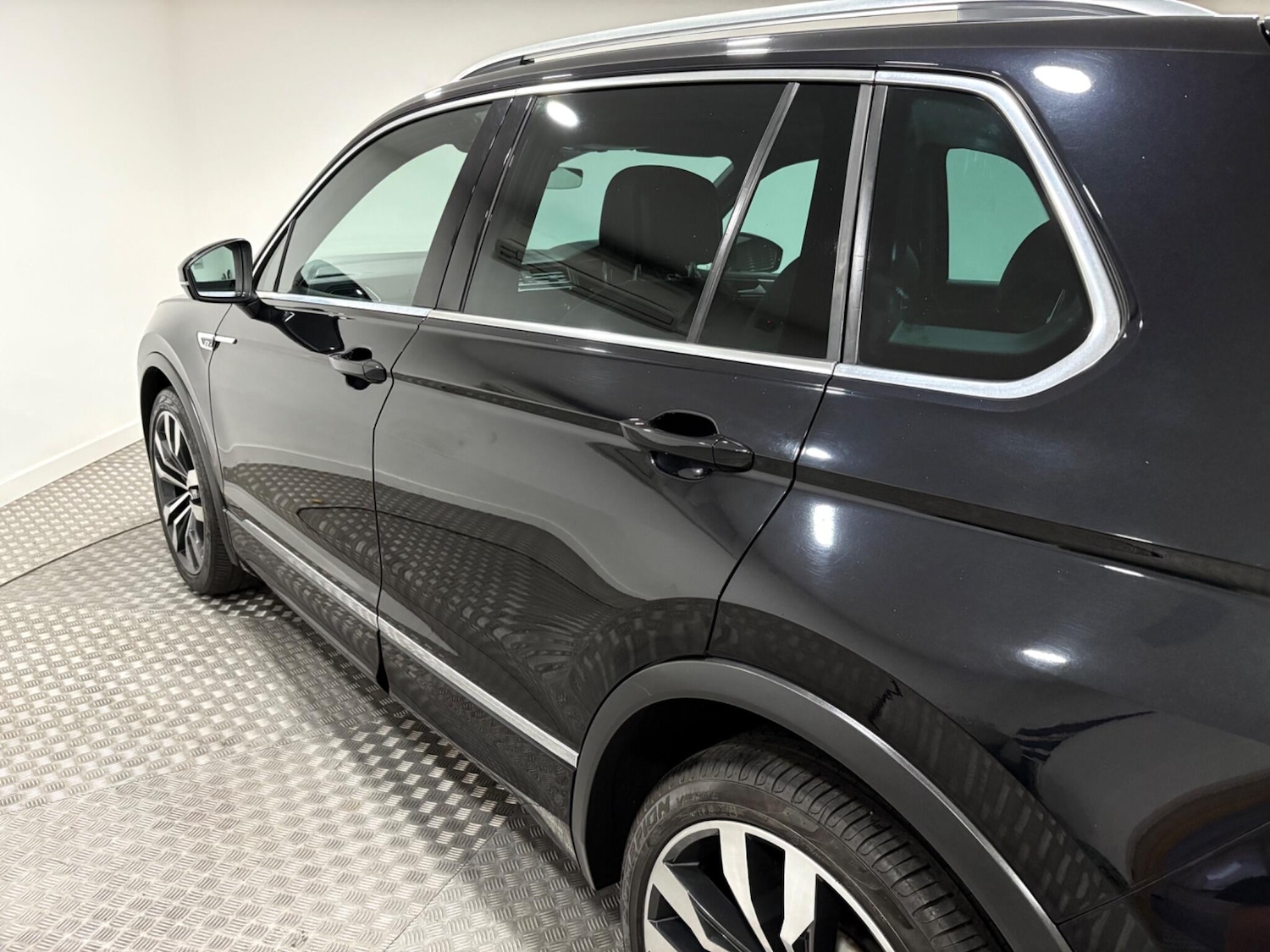 Used Volkswagen Tiguan 2018 for sale - 77021159: Photo 58