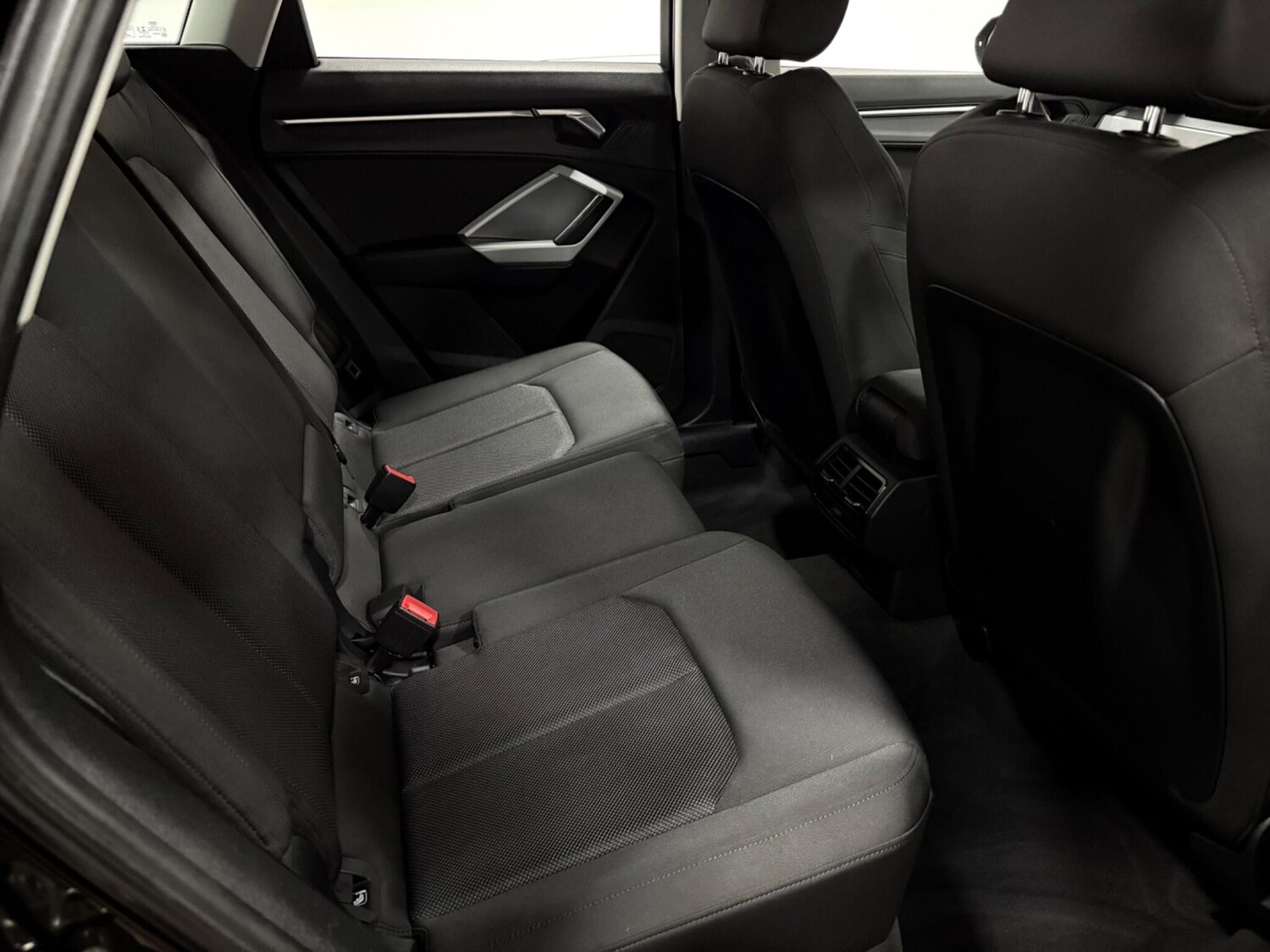 Used Audi Q3 2020 for sale - 76423632: Photo 40