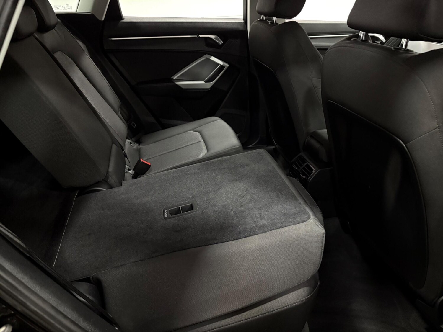 Used Audi Q3 2020 for sale - 76423632: Photo 41