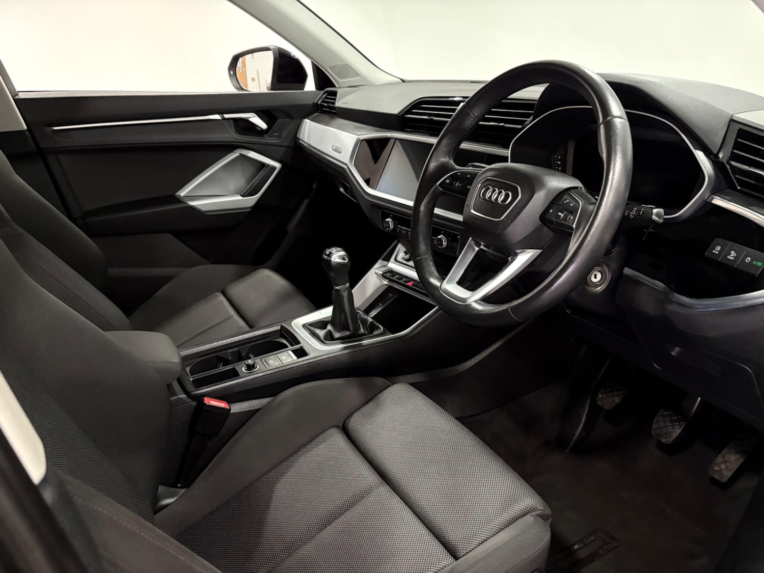 Used Audi Q3 2020 for sale - 76423632: Photo 9
