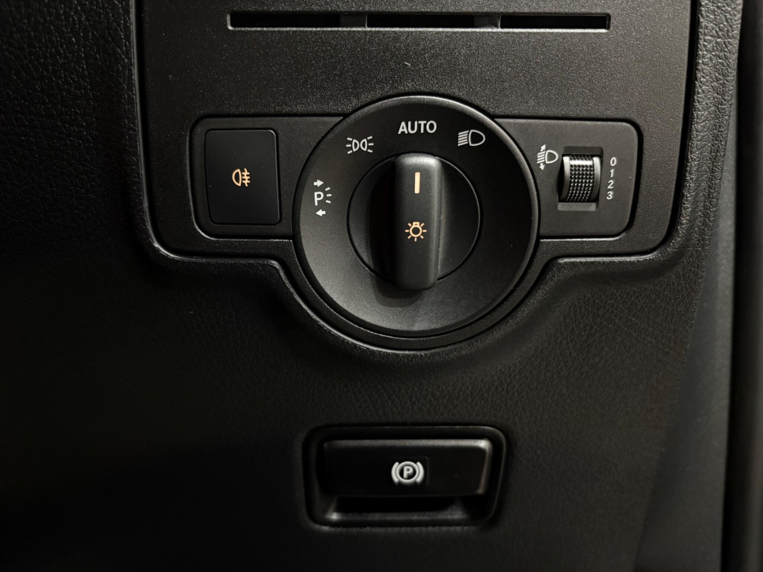 Used Mercedes-Benz Vito 2022 for sale - 77612400: Photo 31