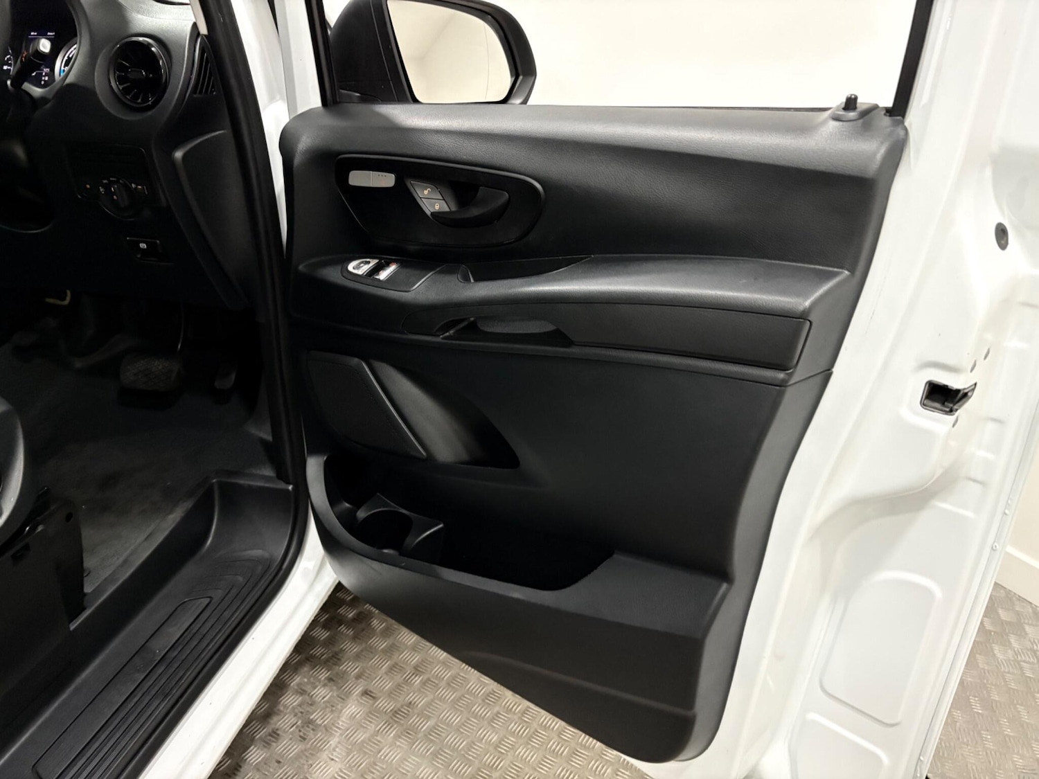 Used Mercedes-Benz Vito 2022 for sale - 77612400: Photo 34