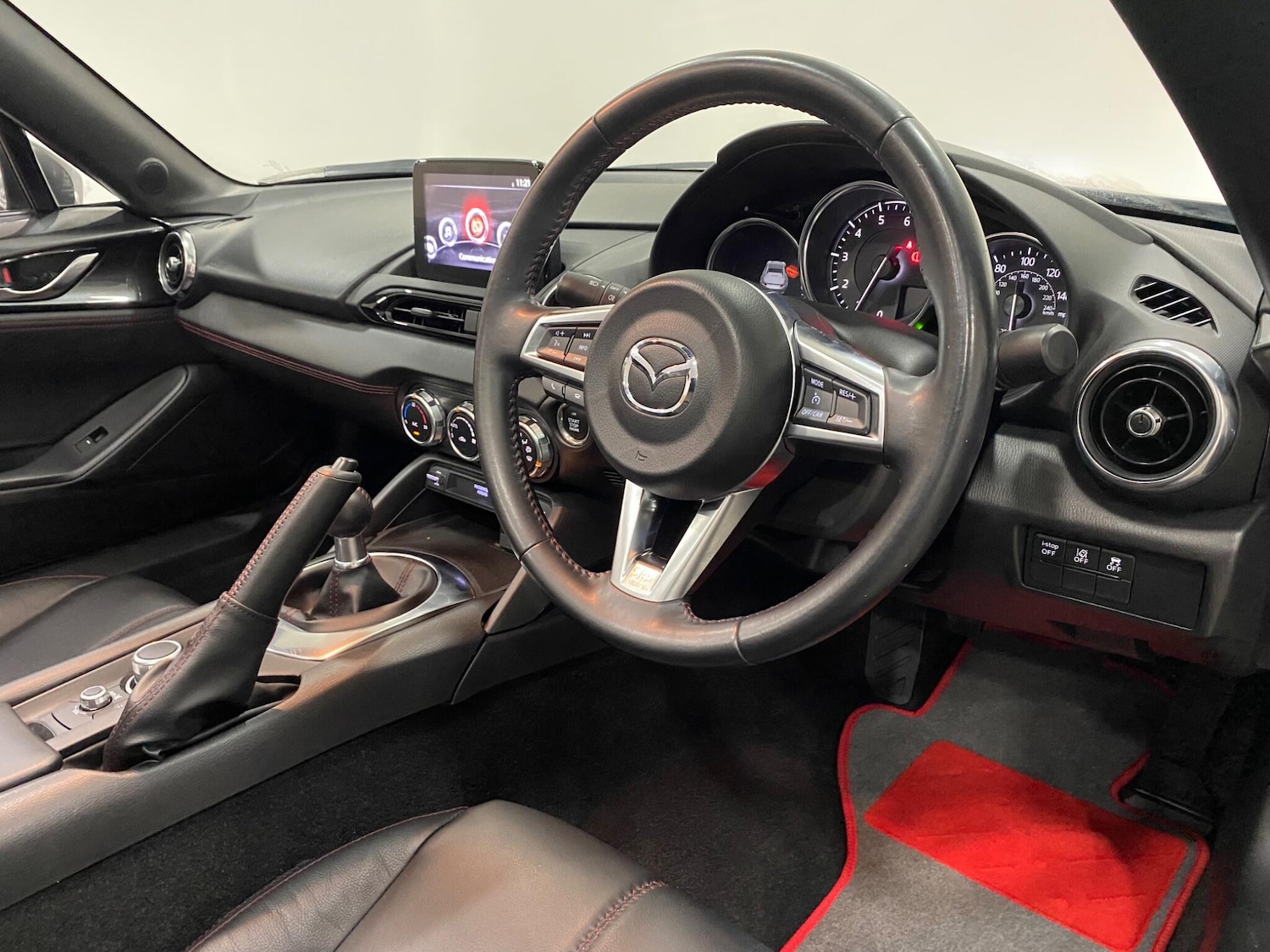 Used Mazda MX-5 RF 2018 for sale - 76370920: Photo 24