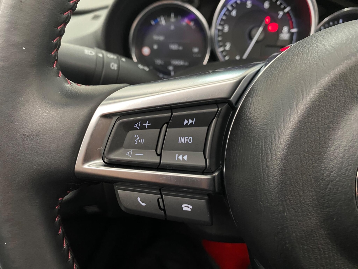 Used Mazda MX-5 RF 2018 for sale - 76370920: Photo 28