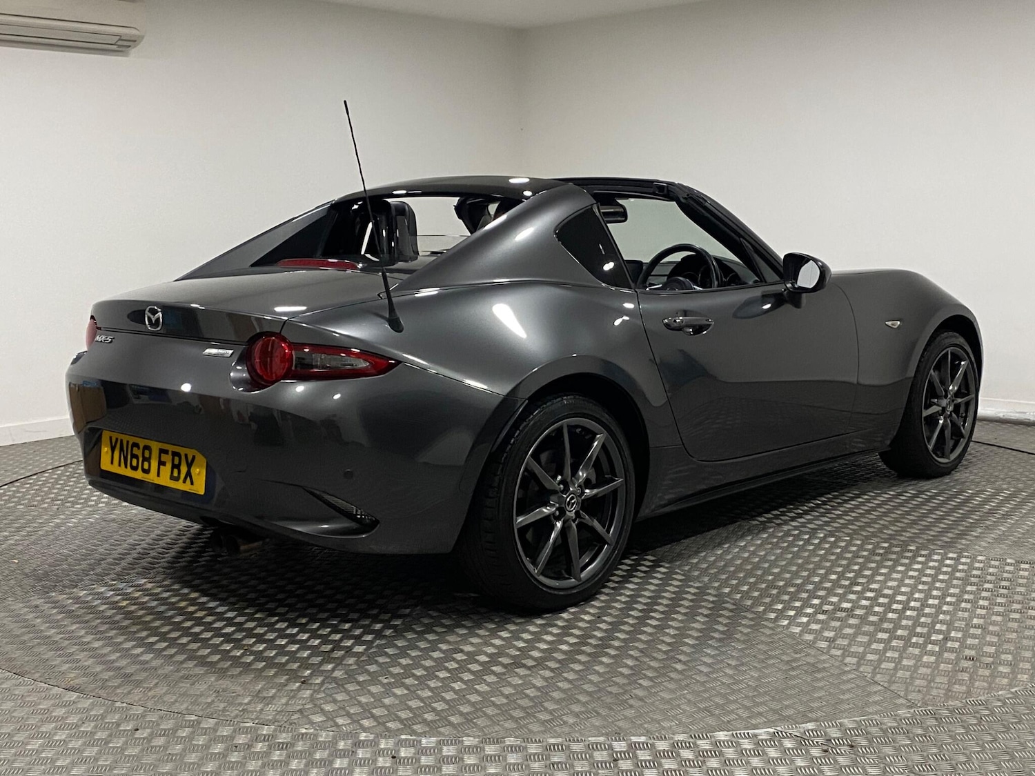 Used Mazda MX-5 RF 2018 for sale - 76370920: Photo 3