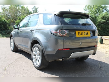 Used Land Rover Discovery Sport 2019 for sale - 79251798: Photo