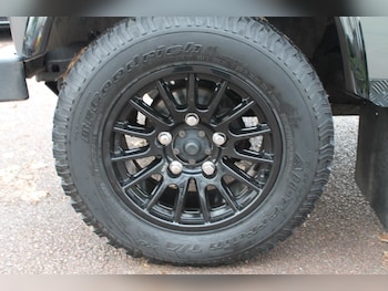 Used Land Rover Defender 2013 for sale - 76613594: Photo