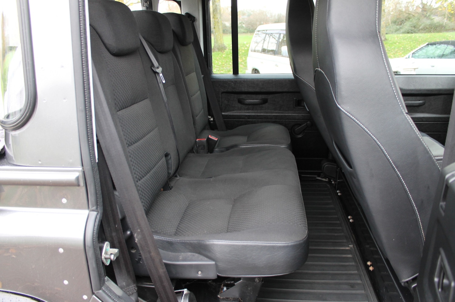 Used Land Rover Defender 2013 for sale - 76613594: Photo 7