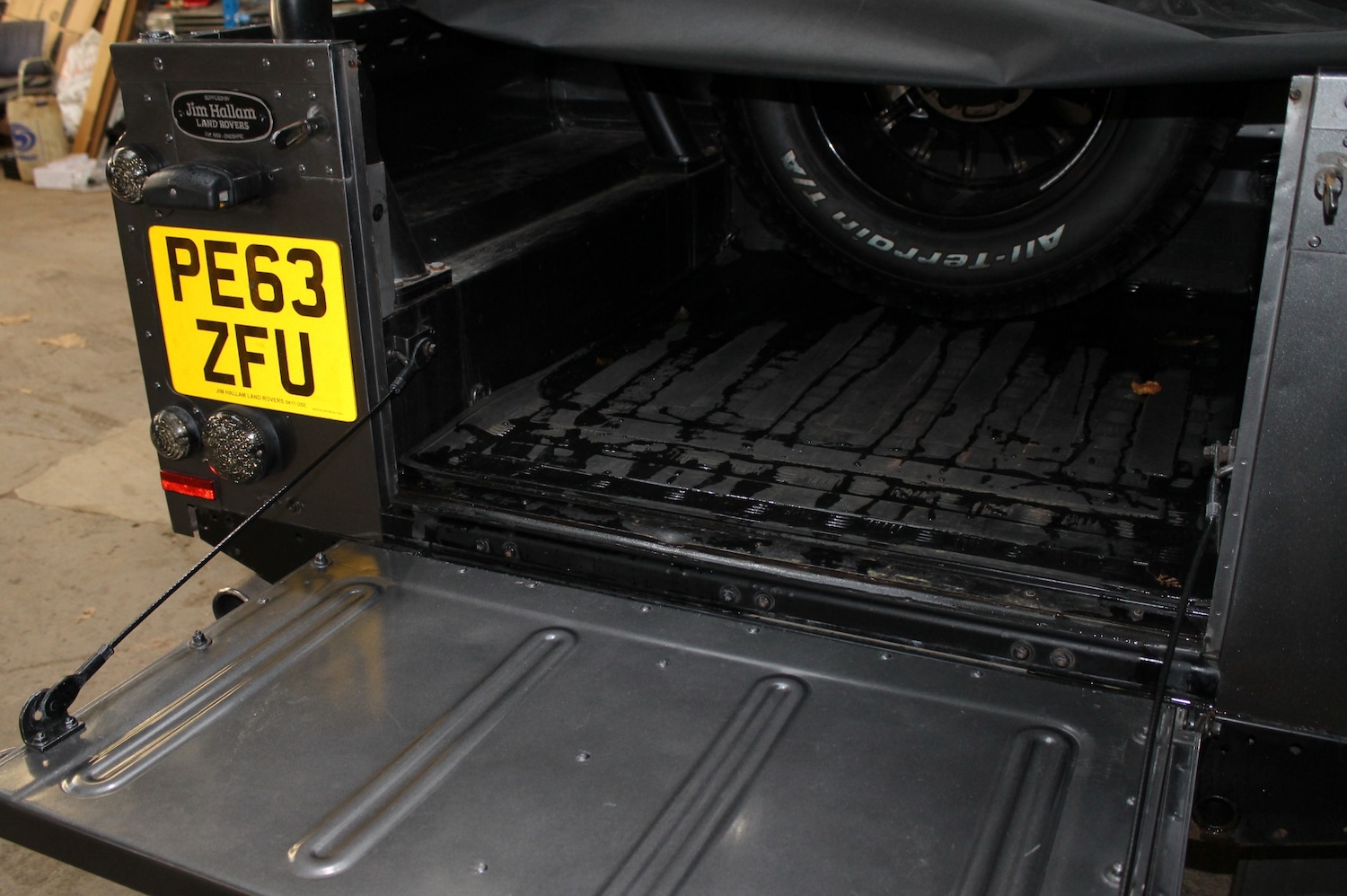 Used Land Rover Defender 2013 for sale - 76613594: Photo 9