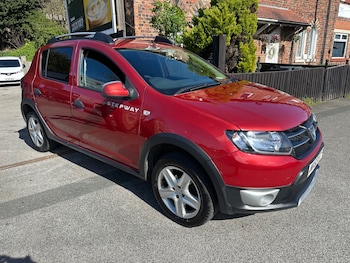 Used Dacia Sandero Stepway 2013 for sale - 78300148: Photo