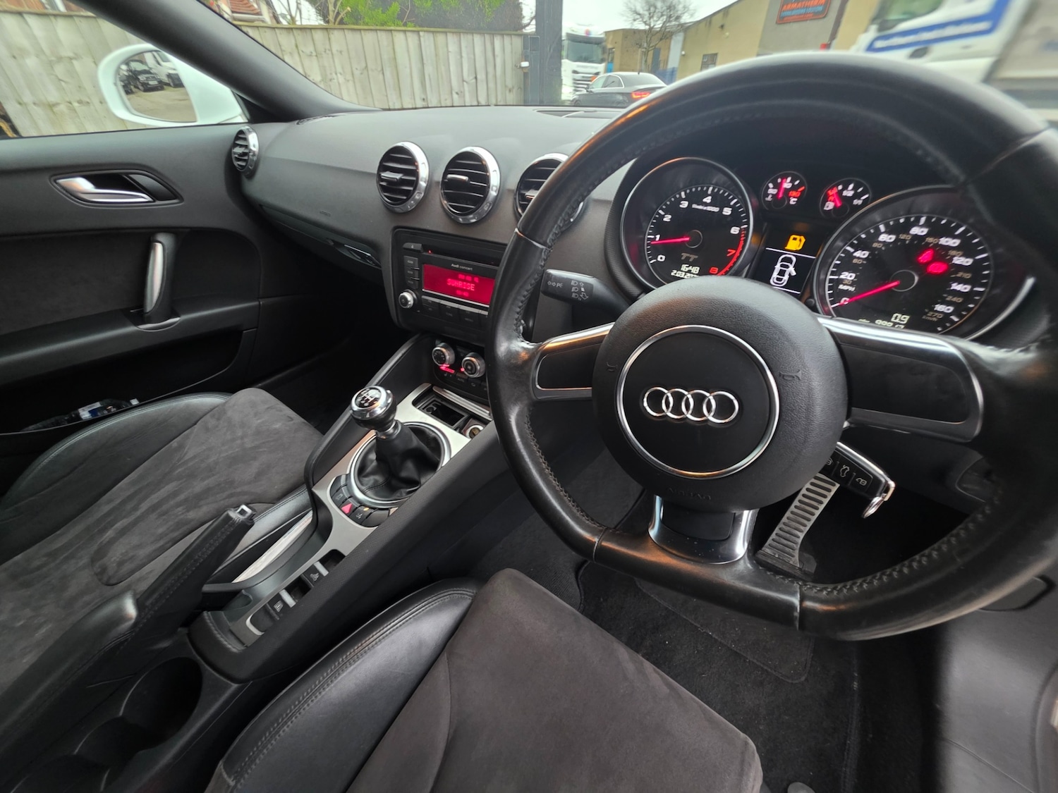 Used Audi TT 2011 for sale - 77977585: Photo 7