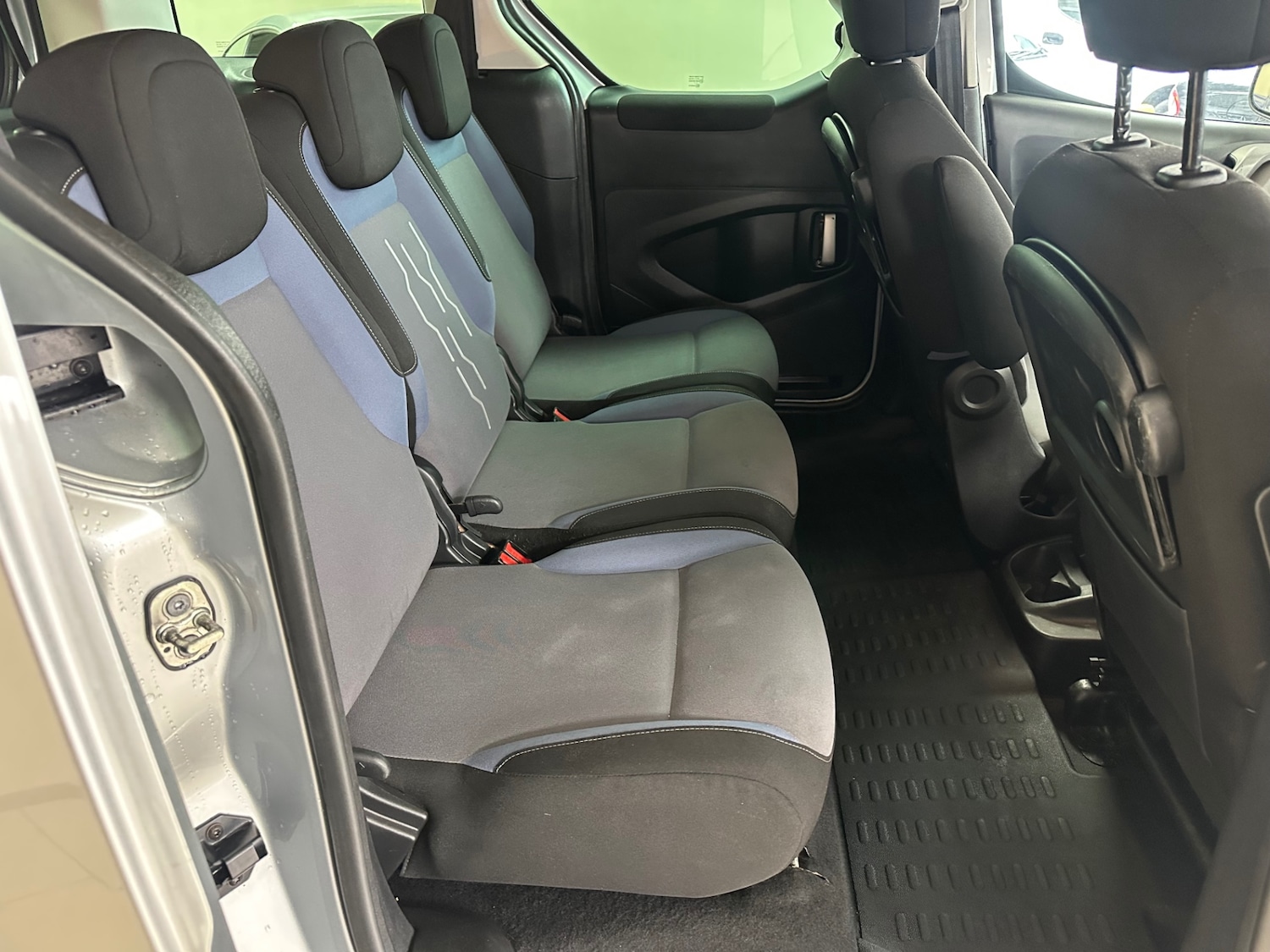 Used Peugeot Partner Tepee 2016 for sale - 77323649: Photo 10