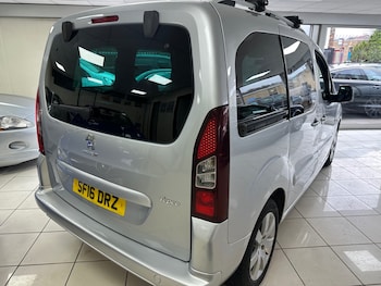 Used Peugeot Partner Tepee 2016 for sale - 77323649: Photo