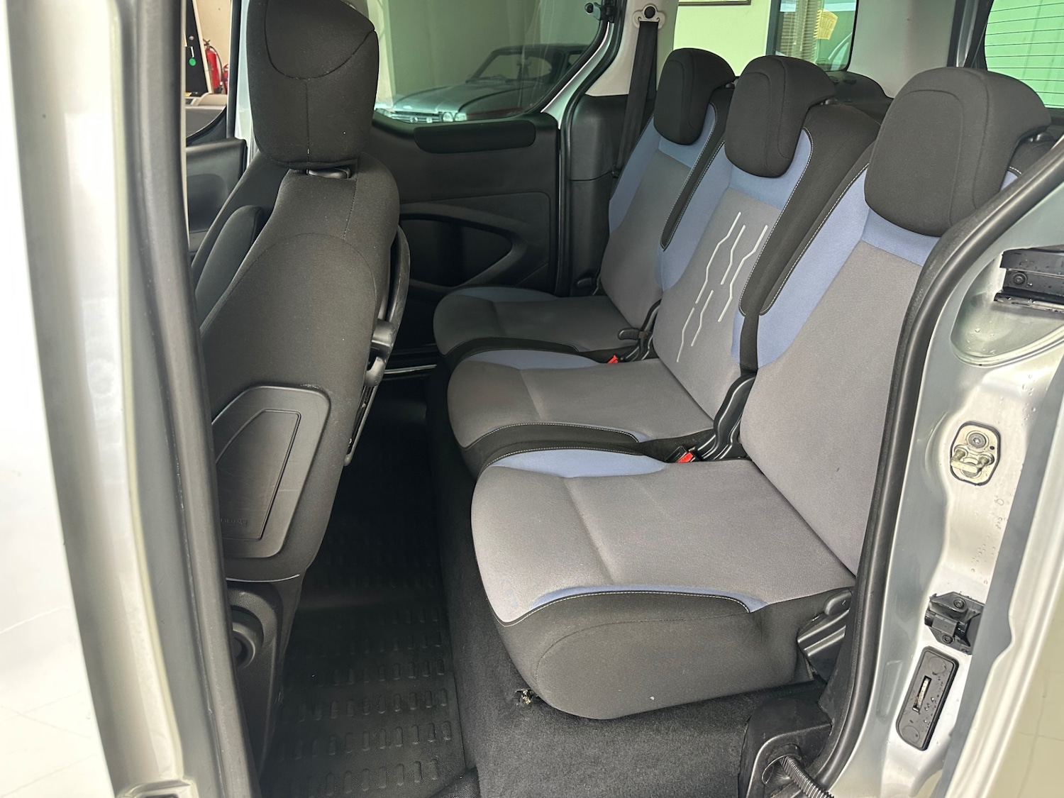 Used Peugeot Partner Tepee 2016 for sale - 77323649: Photo 9