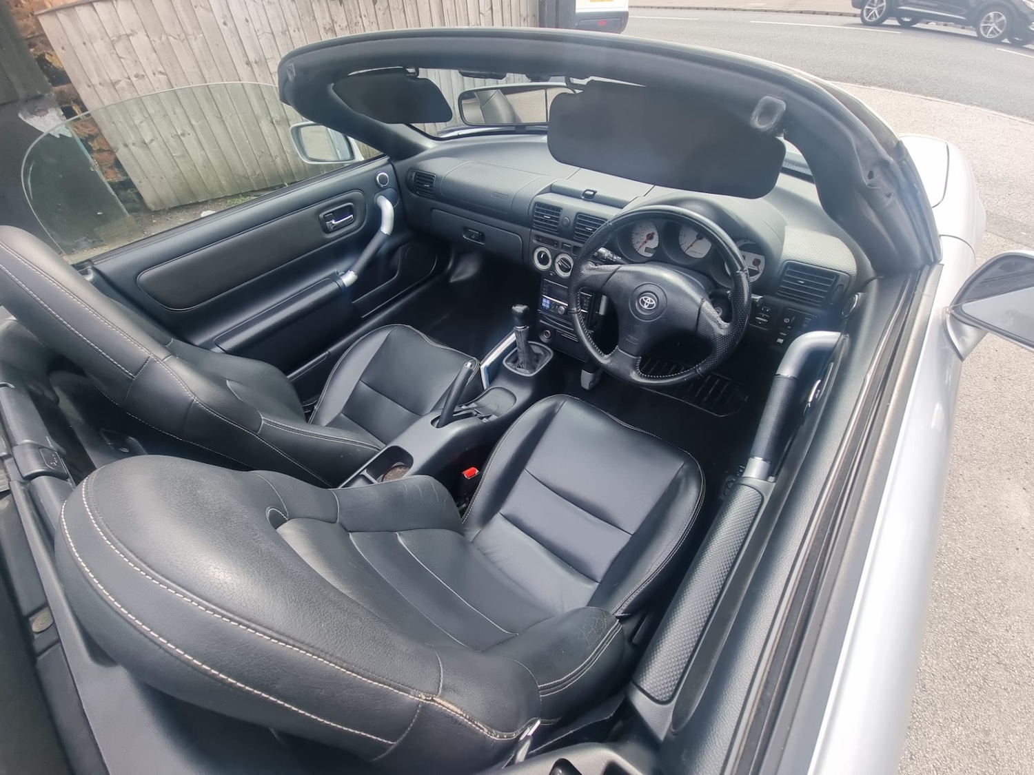 Used Toyota MR2 2003 for sale - 78141623: Photo 7