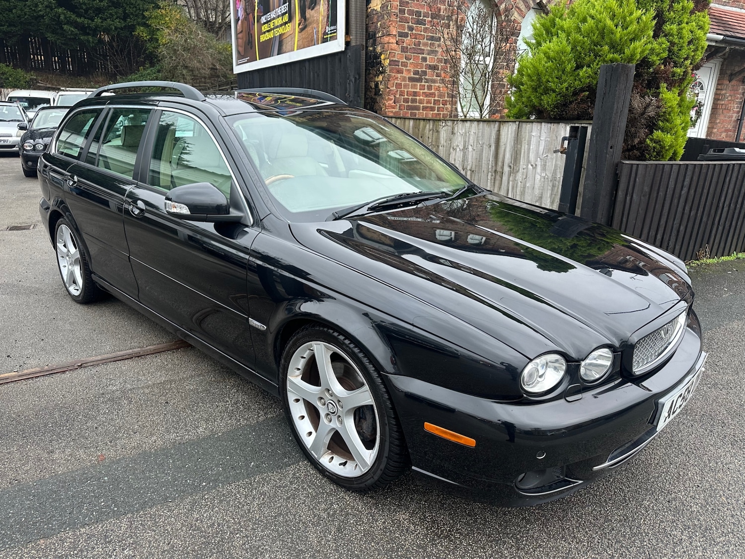 Used Jaguar X-Type 2009 for sale - 77024335: Photo 3